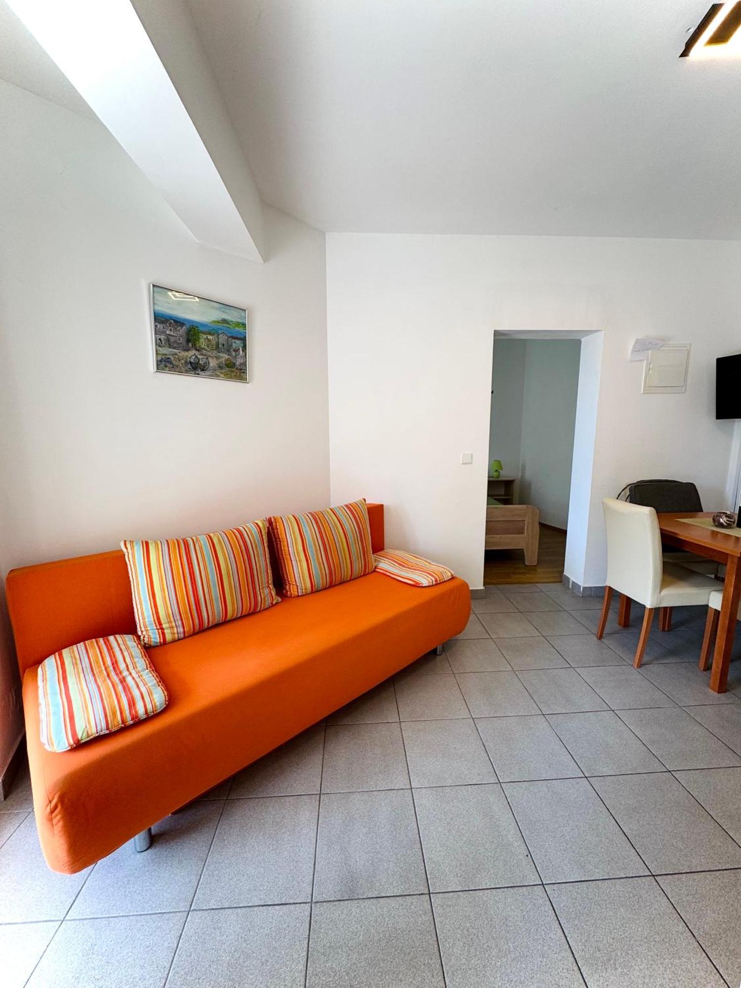 Apartments Elvira Drage Exterior photo
